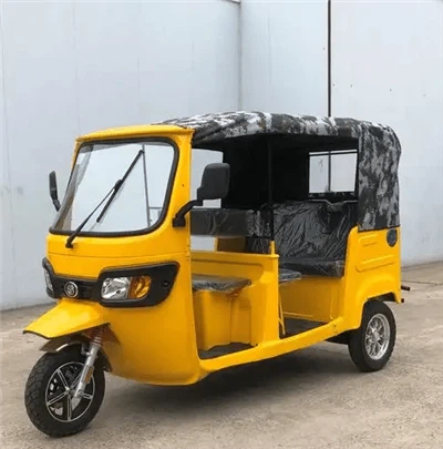 Tricycle de passagers électrique couvert